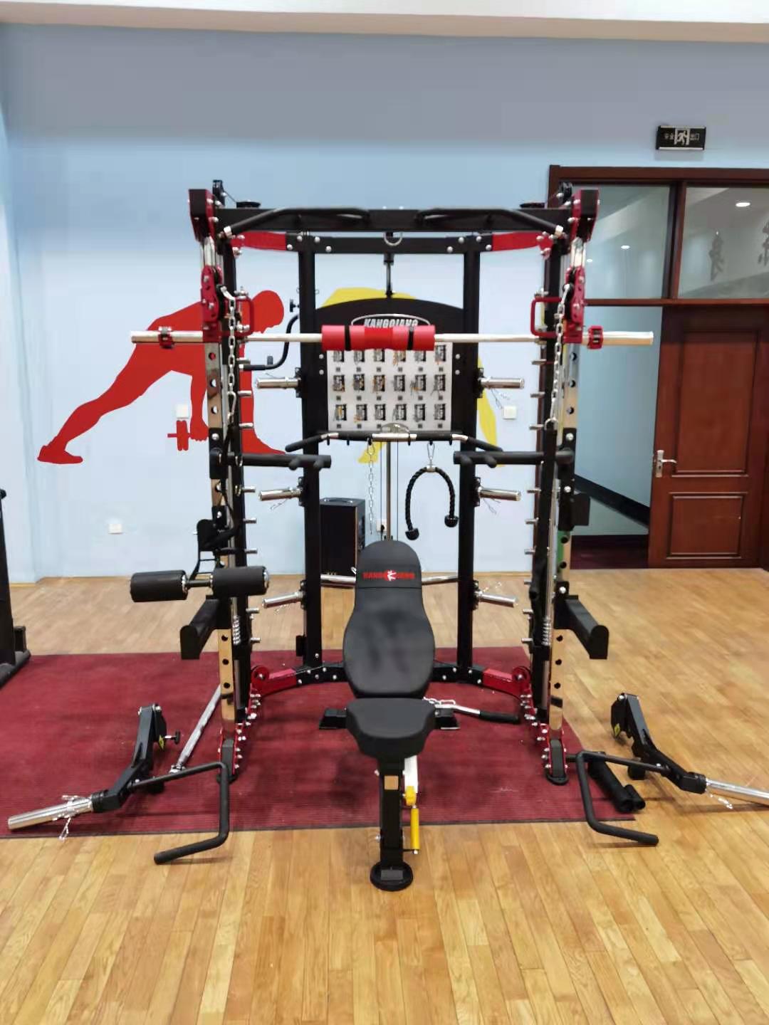 史密斯深蹲 史密斯深蹲