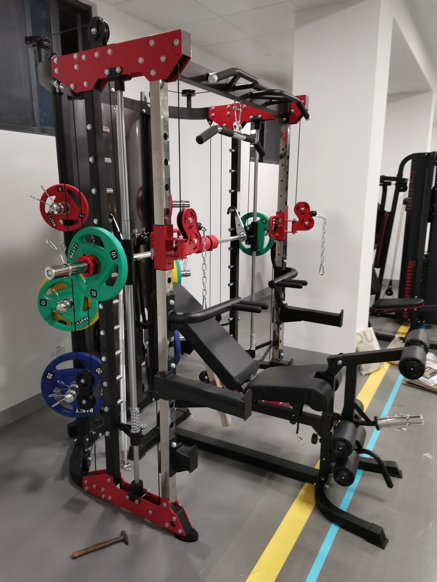 史密斯機深蹲標準動作 史密斯機深蹲標準動作